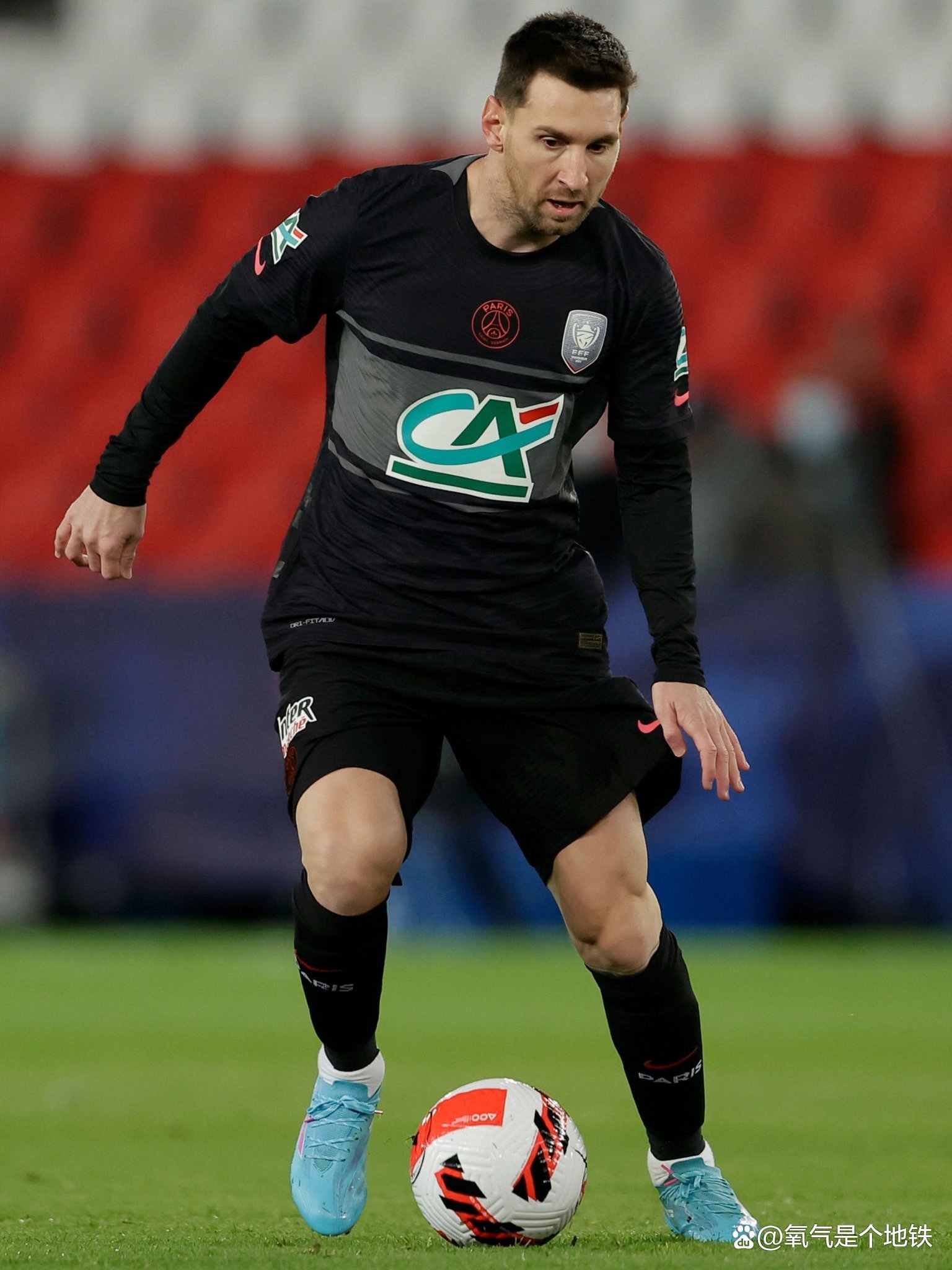 亚博yabo平台-今晨洛杉矶湖人备战法国杯，遗憾出局细节曝光，球迷炸锅，赛季目标并未改变的简单介绍